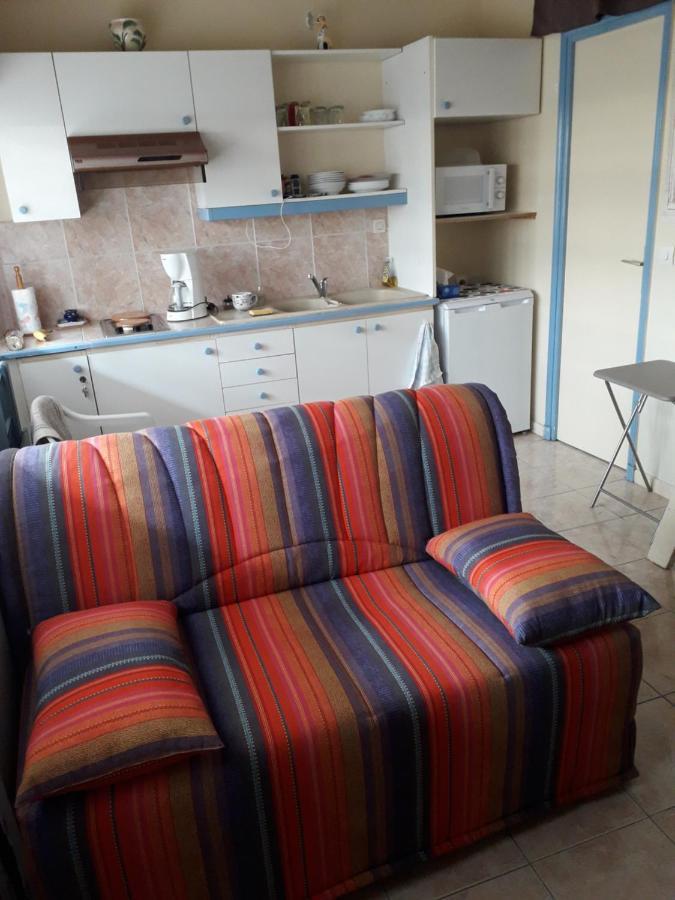 Studio avec coin chambre et mezzanine proche de la plage et du centre Villers-sur-Mer Extérieur photo