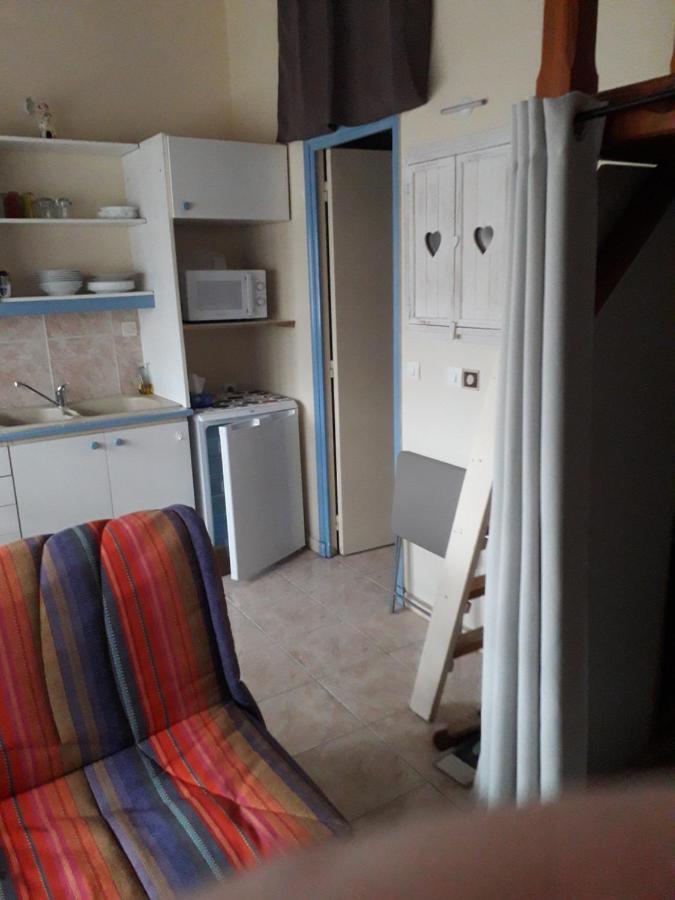 Studio avec coin chambre et mezzanine proche de la plage et du centre Villers-sur-Mer Extérieur photo